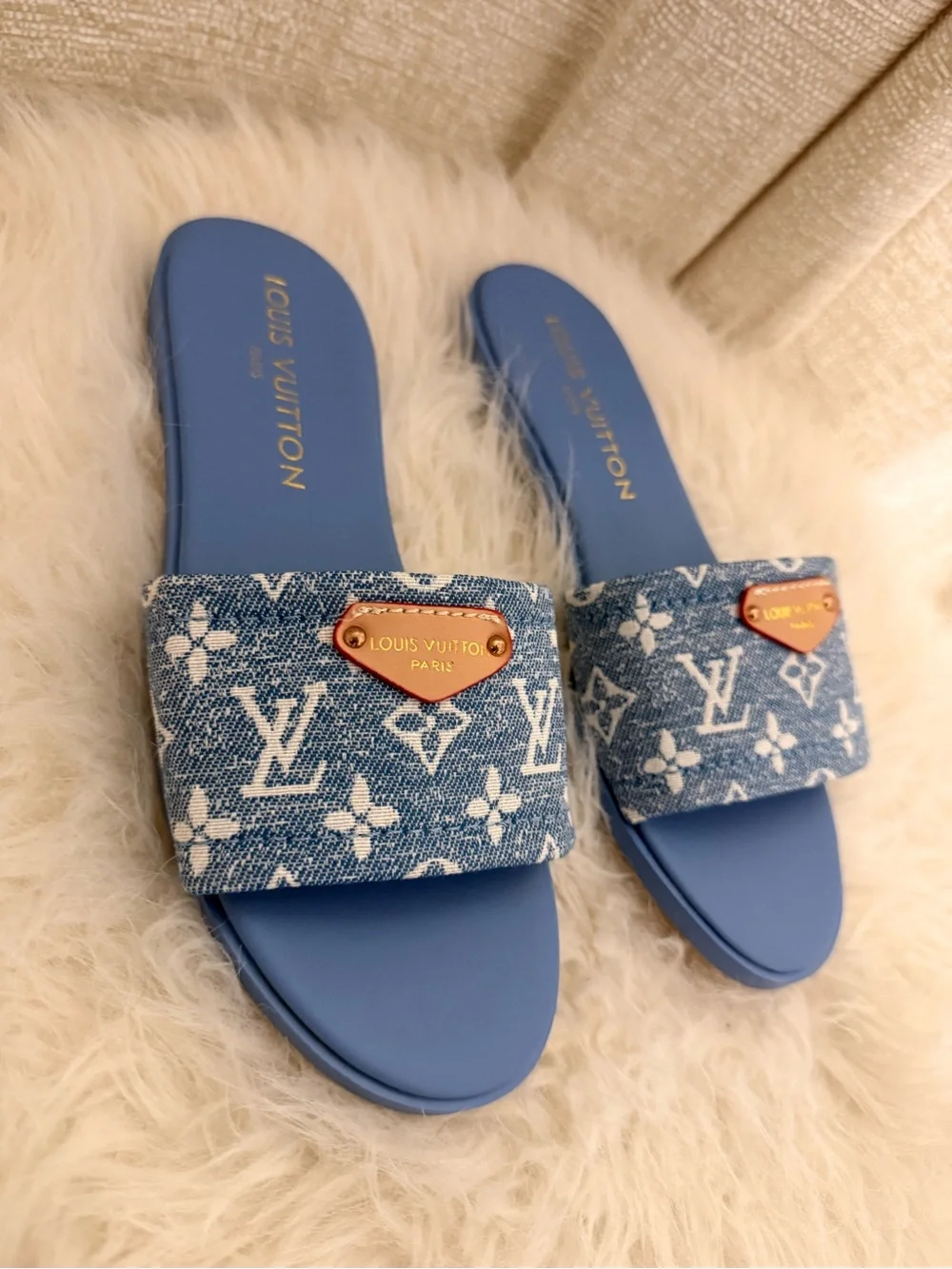 Louis Vuitton Blue Monogram Denim Slide Sandals with Gold Plaque 39 that's(8.5 )